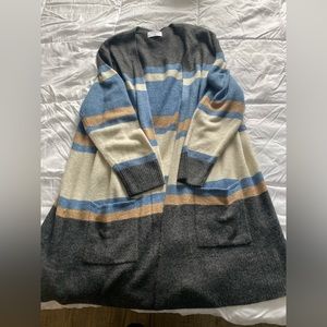 Old Navy Blue and Cream Cardigan Sweater